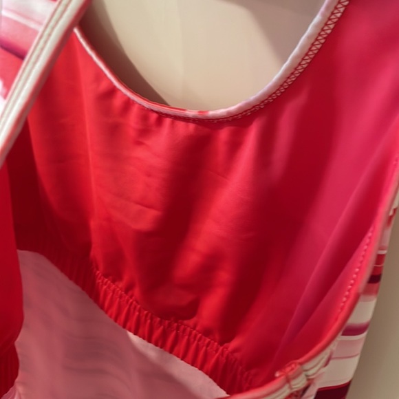 Champion sport top - Picture 4 of 4